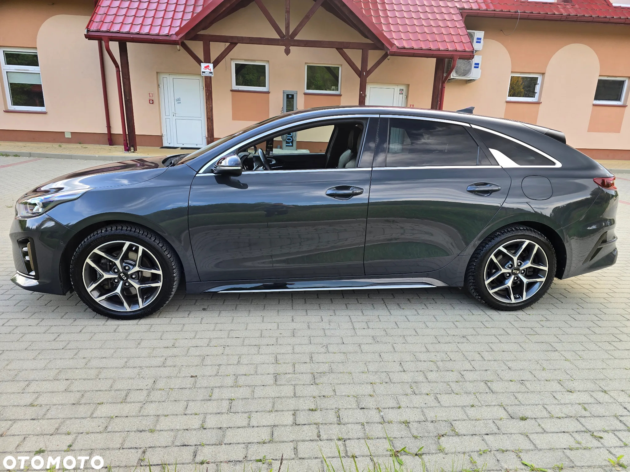 Kia ProCeed 1.4 T-GDI OPF GT LINE - 9