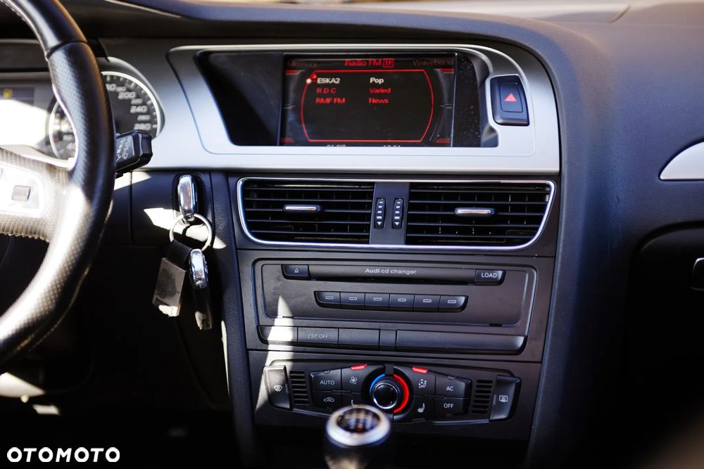 Audi A4 Avant 2.0 TDI DPF quattro Attraction - 20