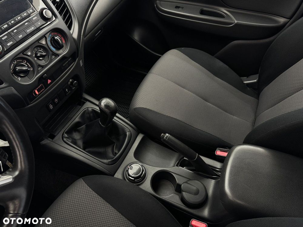 Mitsubishi L200 2.2 d DC Invite - 24