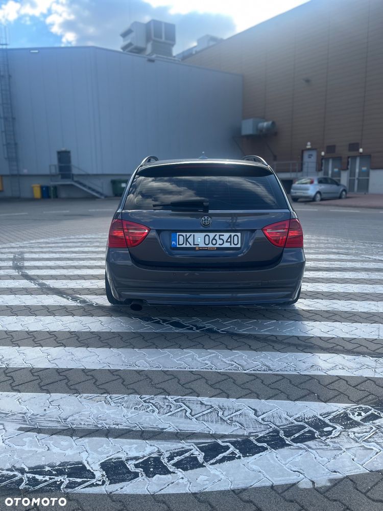 BMW Seria 3 320d - 4