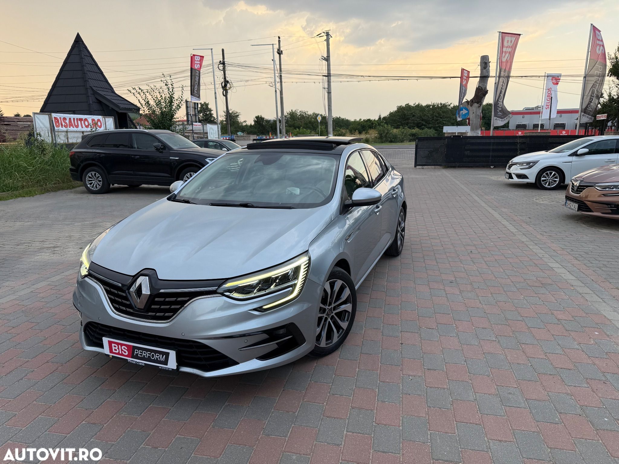 Renault Megane Blue dCi 116 EDC Intens - 1