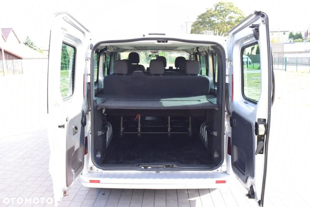 Opel Vivaro - 12