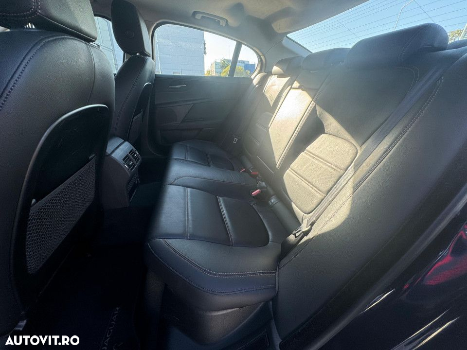 Jaguar XE 20d Aut. Prestige - 15