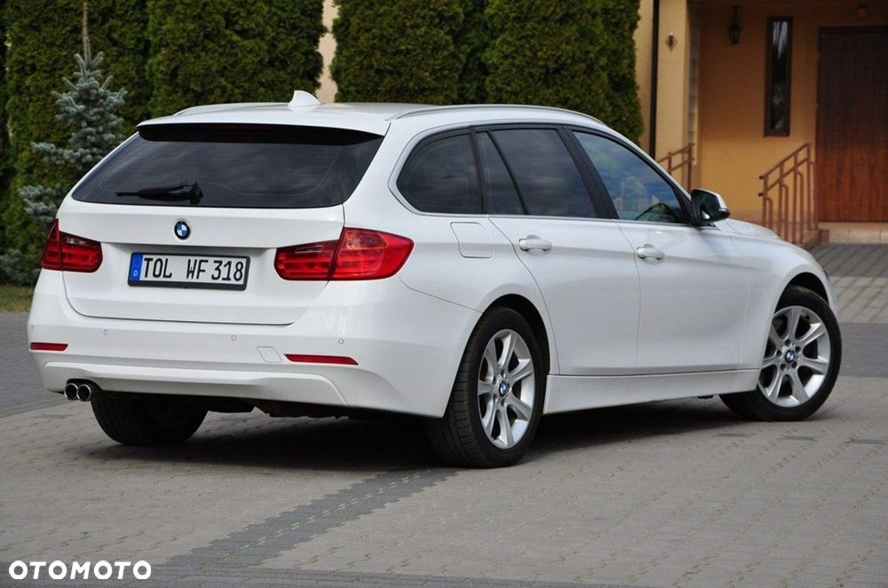 BMW Seria 3 330d xDrive Blue Performance Luxury Line - 14