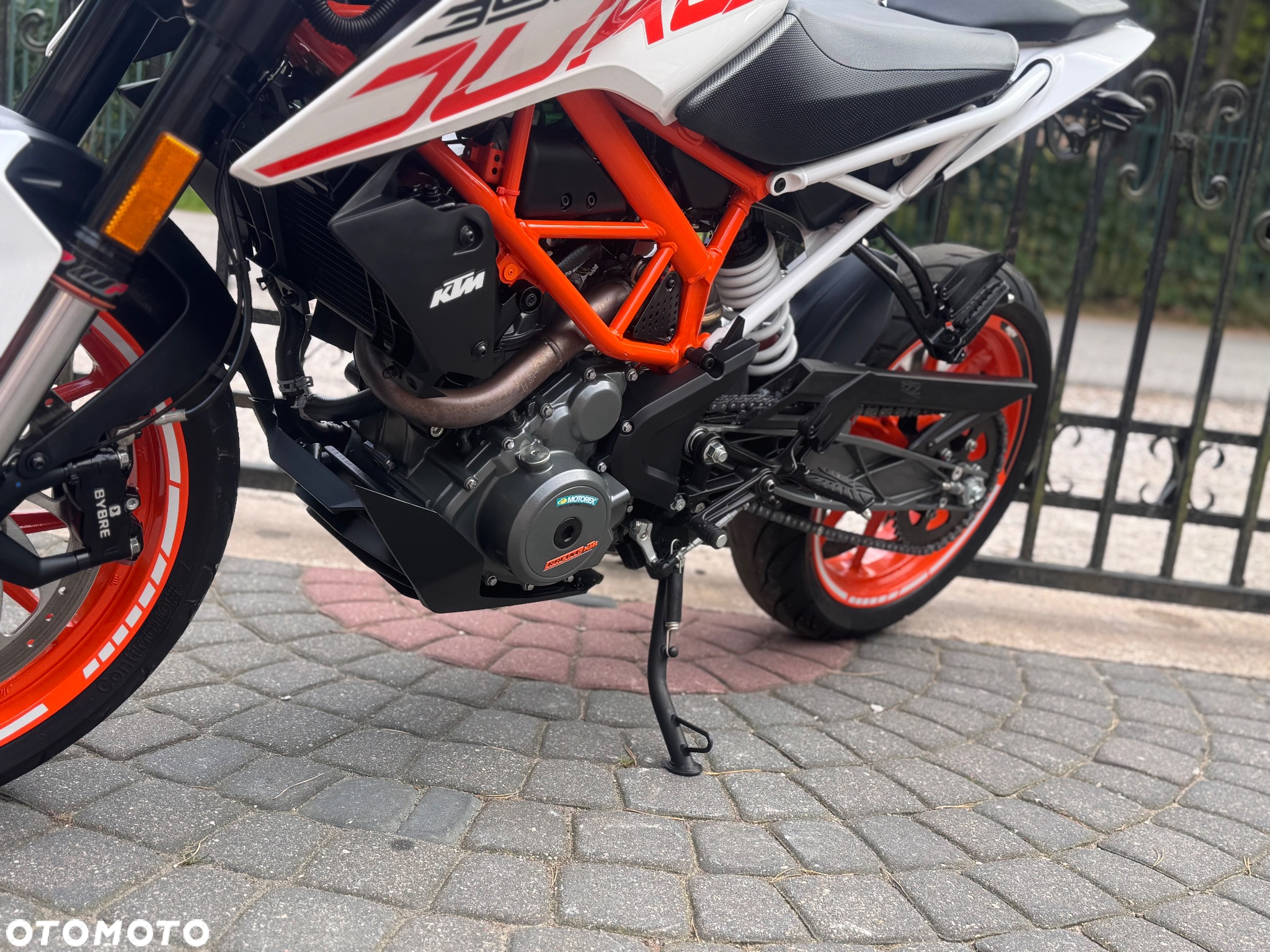 KTM Duke - 17