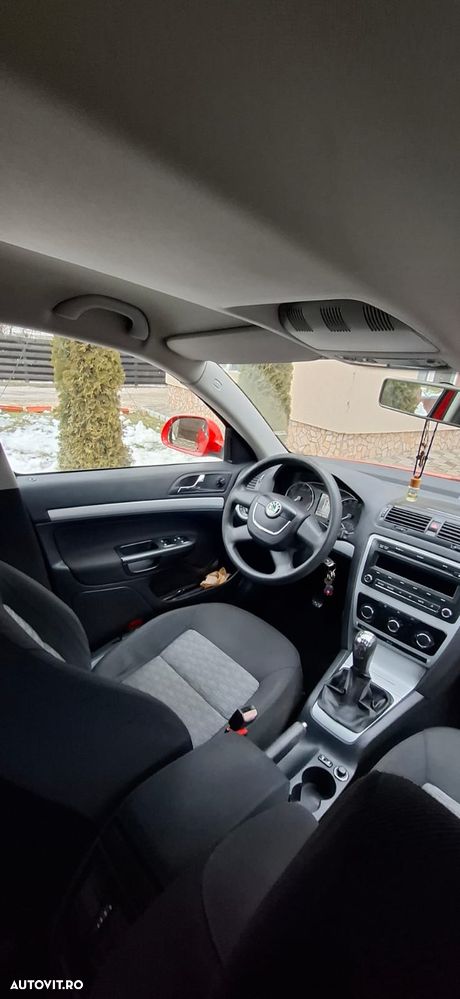 Skoda Octavia 1.2 TSI AMBITION - 10