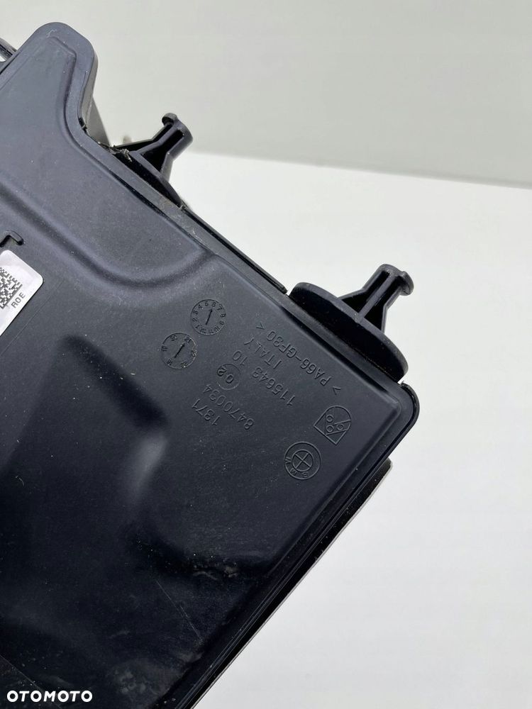 BMW 5 G30 G31 REZONATOR POWIETRZA 8470034 - 2