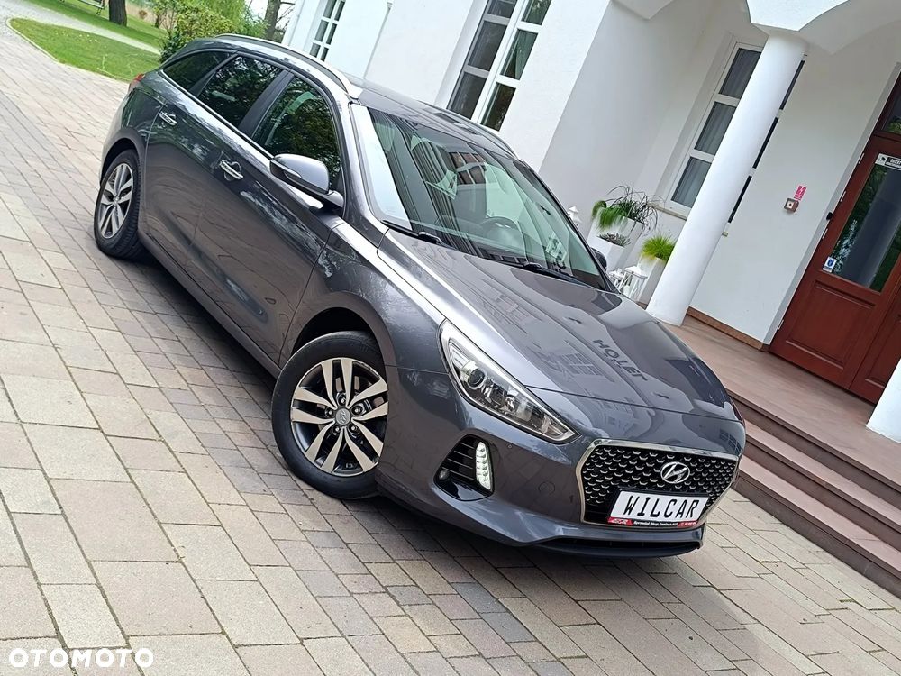 Hyundai i30 blue Kombi 1.6 CRDi Style - 3