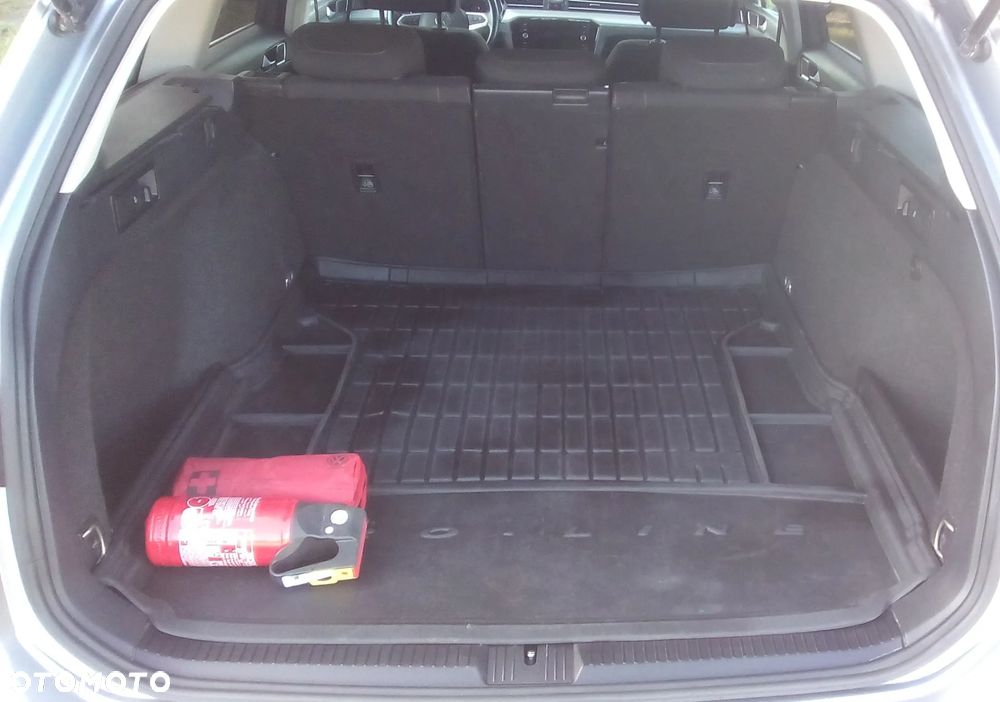 Volkswagen Passat 2.0 TDI EVO Business - 10