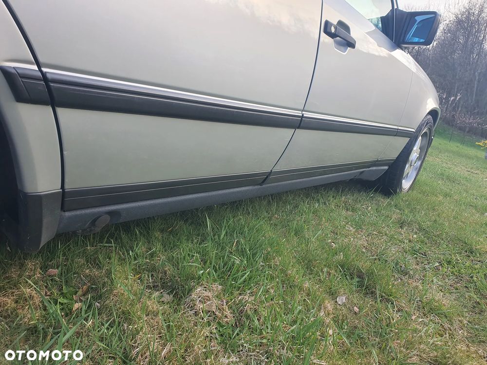 Mercedes-Benz W124 (1984-1993) - 8