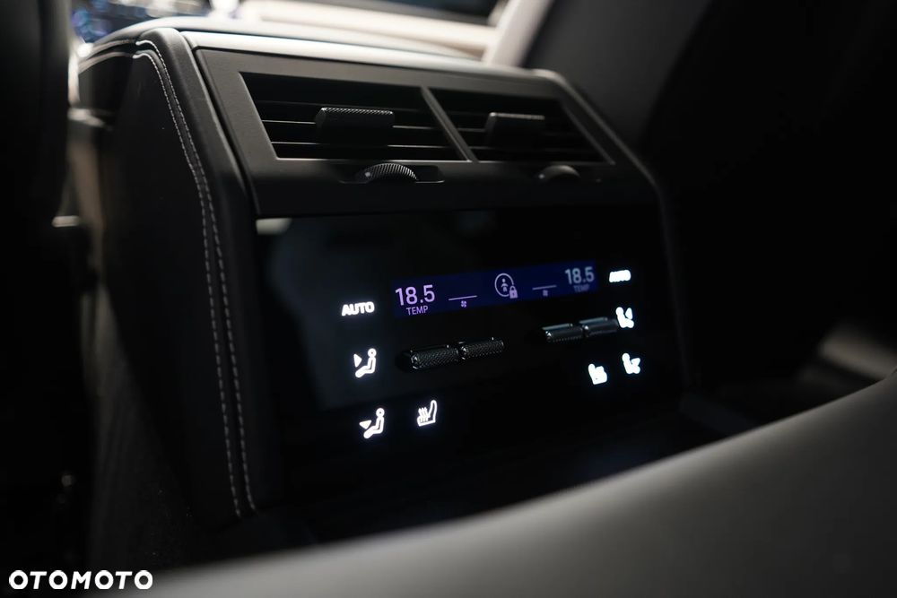 Porsche Panamera - 32