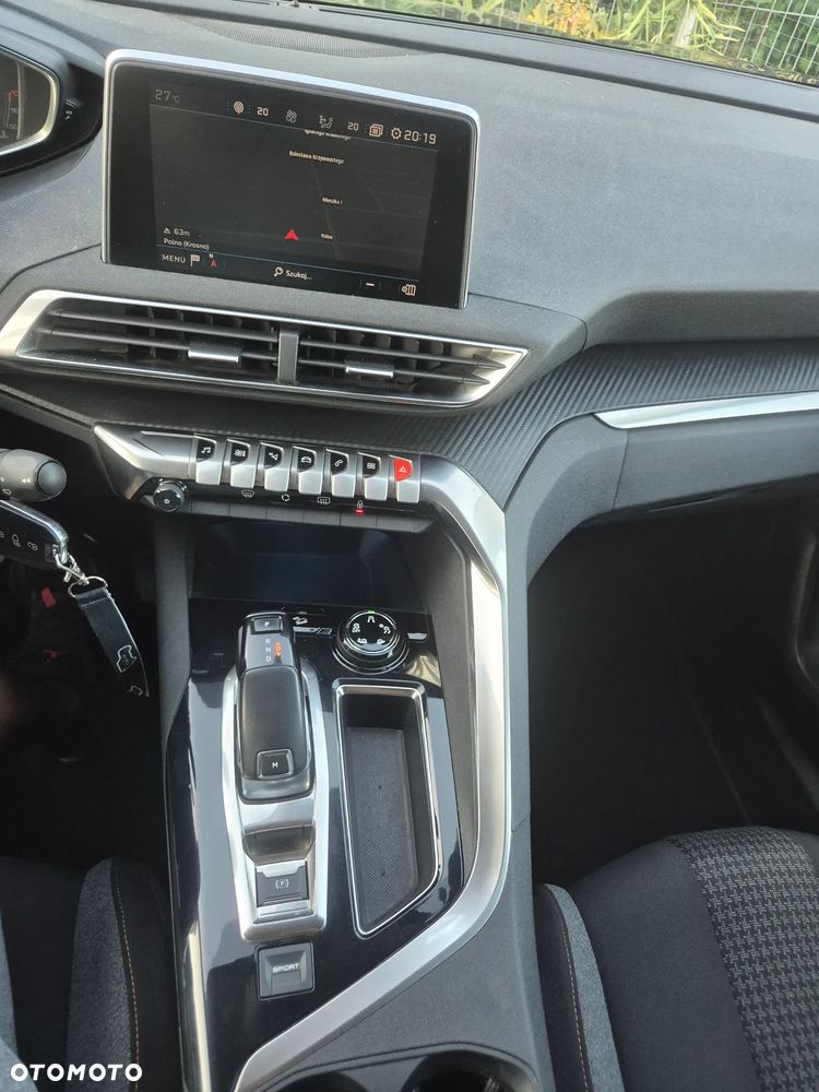 Peugeot 3008 1.6 BlueHDi Active S&S EAT6 - 12