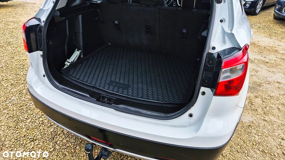 Suzuki SX4 S-Cross 1.6 VVT 4x2 limited+ - 32