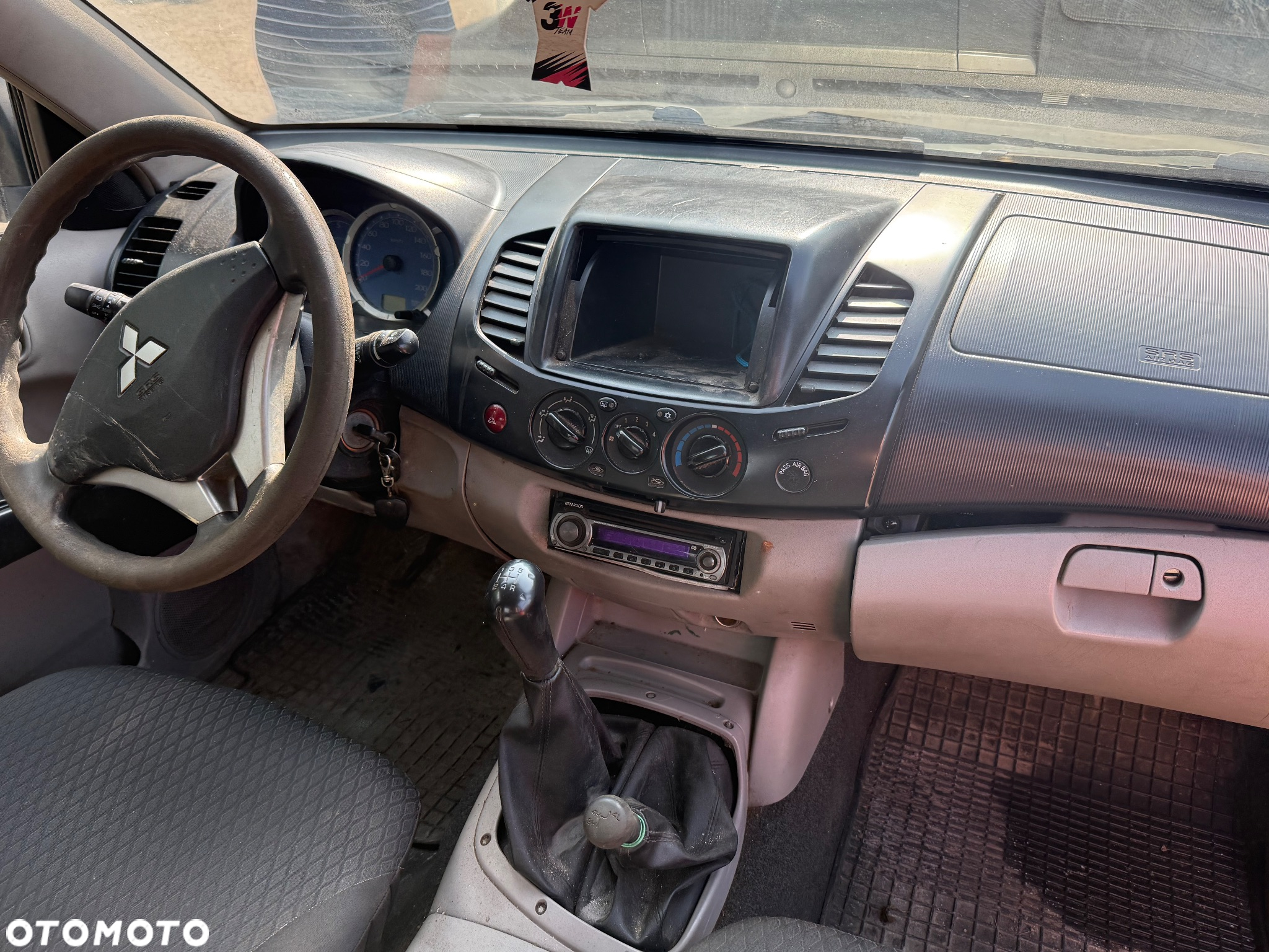 Mitsubishi L200 - 7