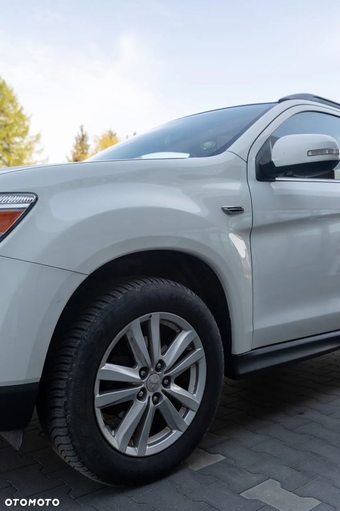 Mitsubishi ASX 1.8 DID Instyle 4WD AS&G - 17