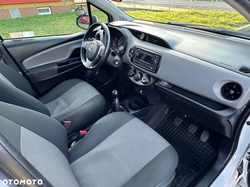 Toyota Yaris - 5