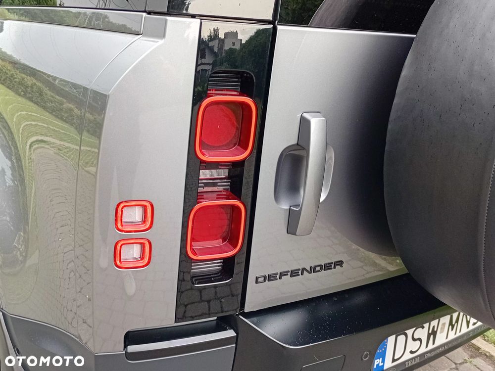 Land Rover Defender 3.0 D250 mHEV - 3