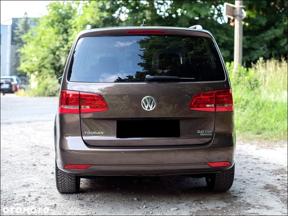 Volkswagen Touran - 4