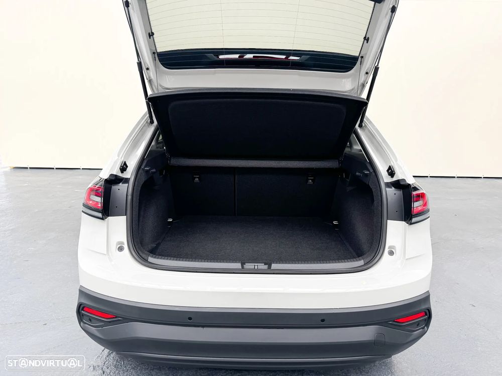 VW Taigo 1.0 TSI Urban DSG - 18