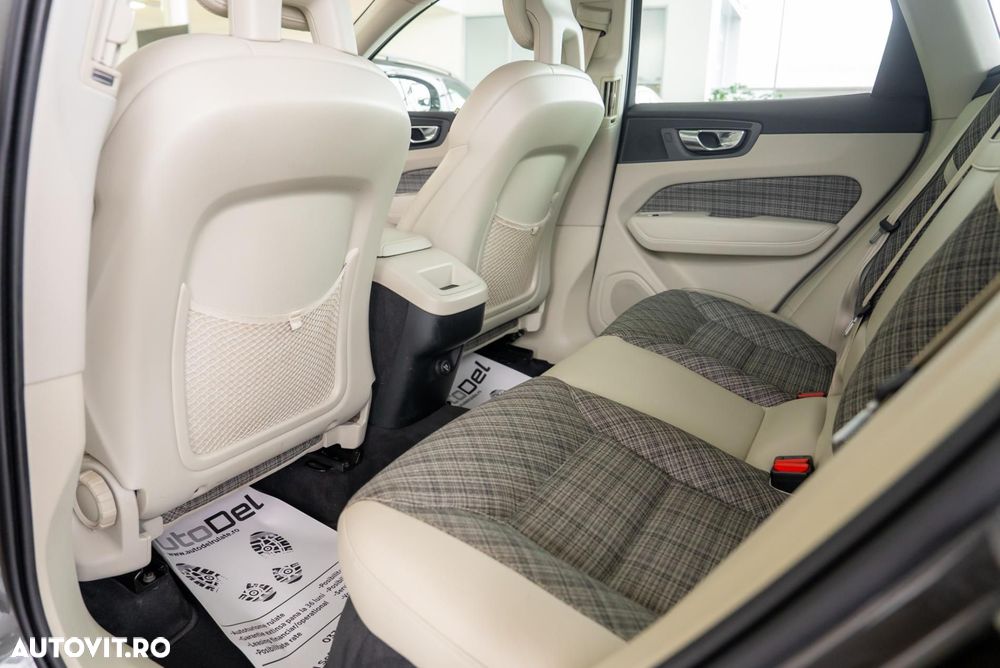 Volvo XC 60 D4 AWD Geartronic Momentum - 19