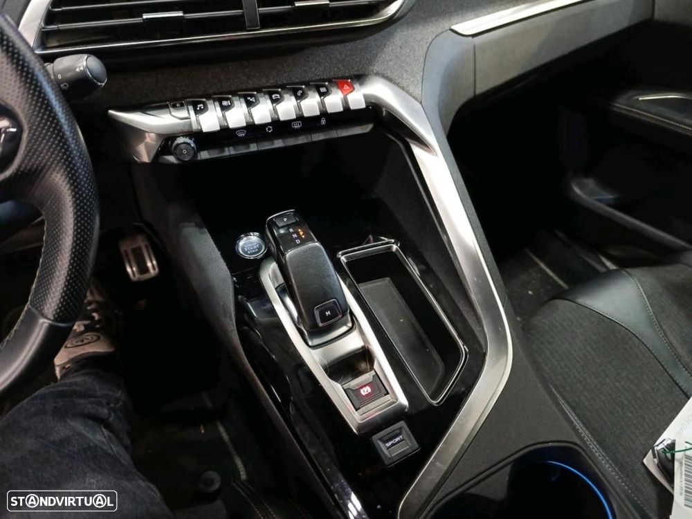 Peugeot 5008 1.5 BlueHDi GT Line EAT8 - 10