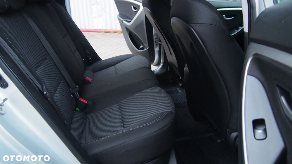 Hyundai i30 1.4 Family - 11