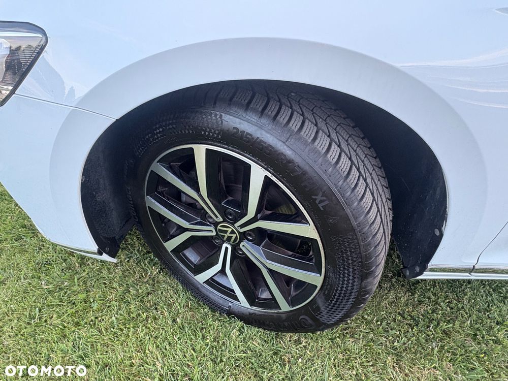 Volkswagen Passat Variant 2.0 TDI EVO Elegance DSG - 28