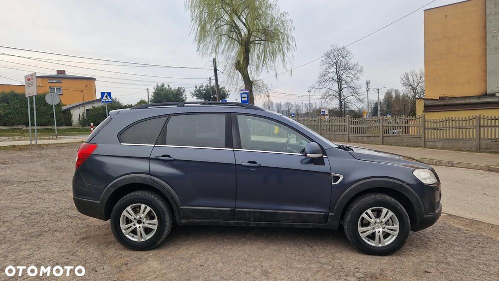 Chevrolet Captiva 2.0 4WD 7 Sitzer LT - 3