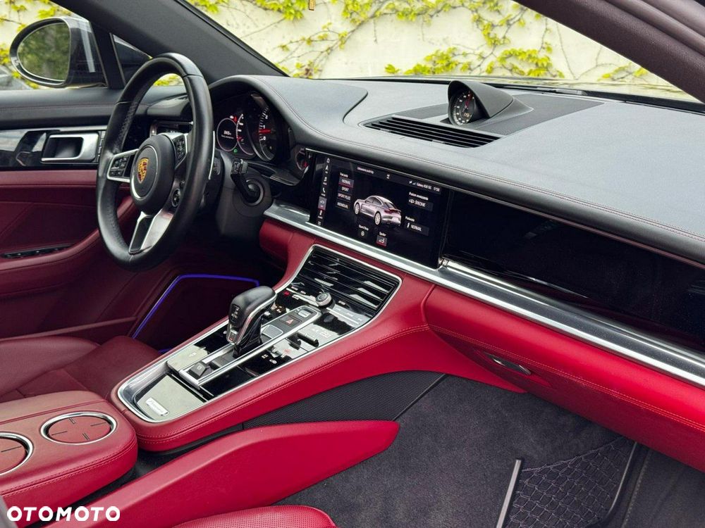 Porsche Panamera 4S Executive - 20