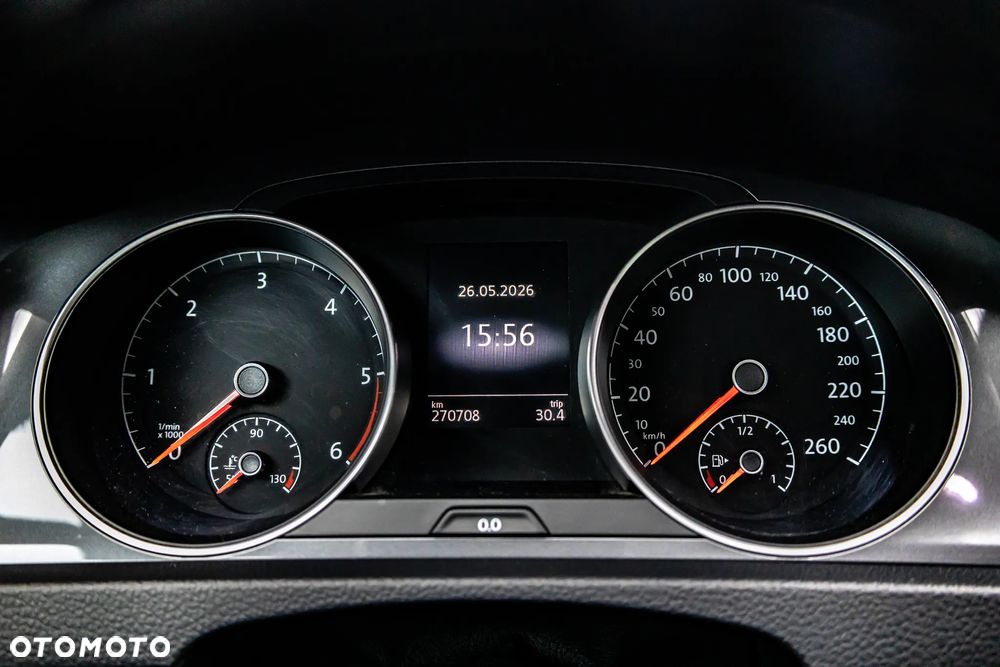 Volkswagen Golf - 16