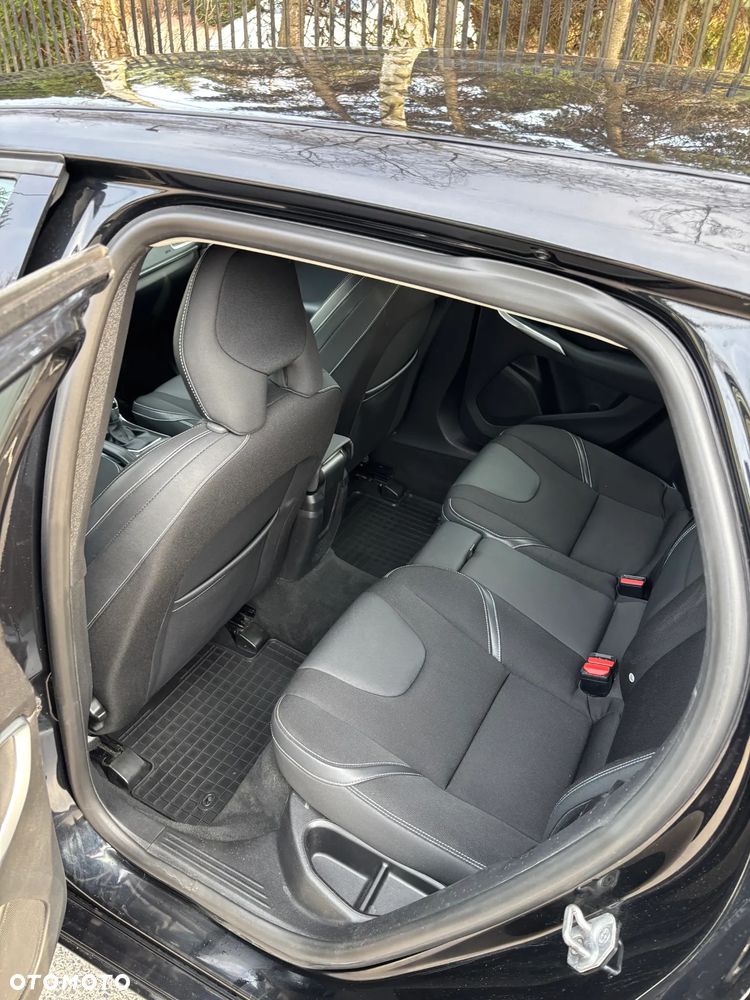 Volvo V40 D3 Geartronic Summum - 35