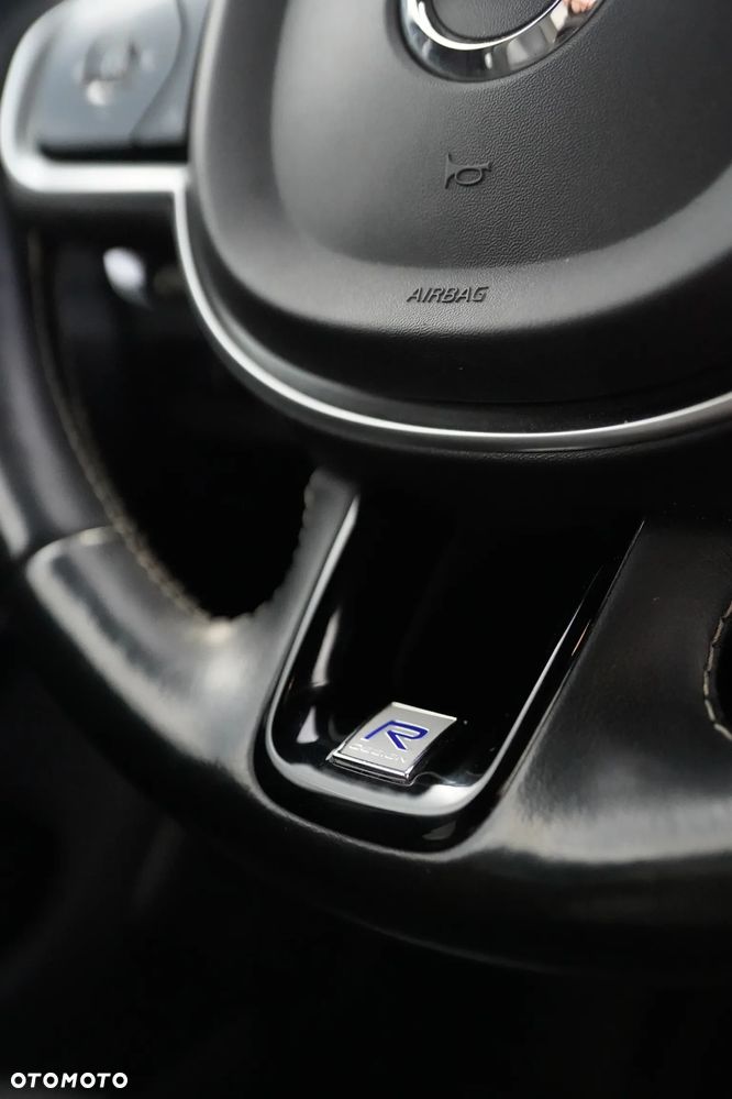 Volvo V60 D4 AWD R-Design - 22