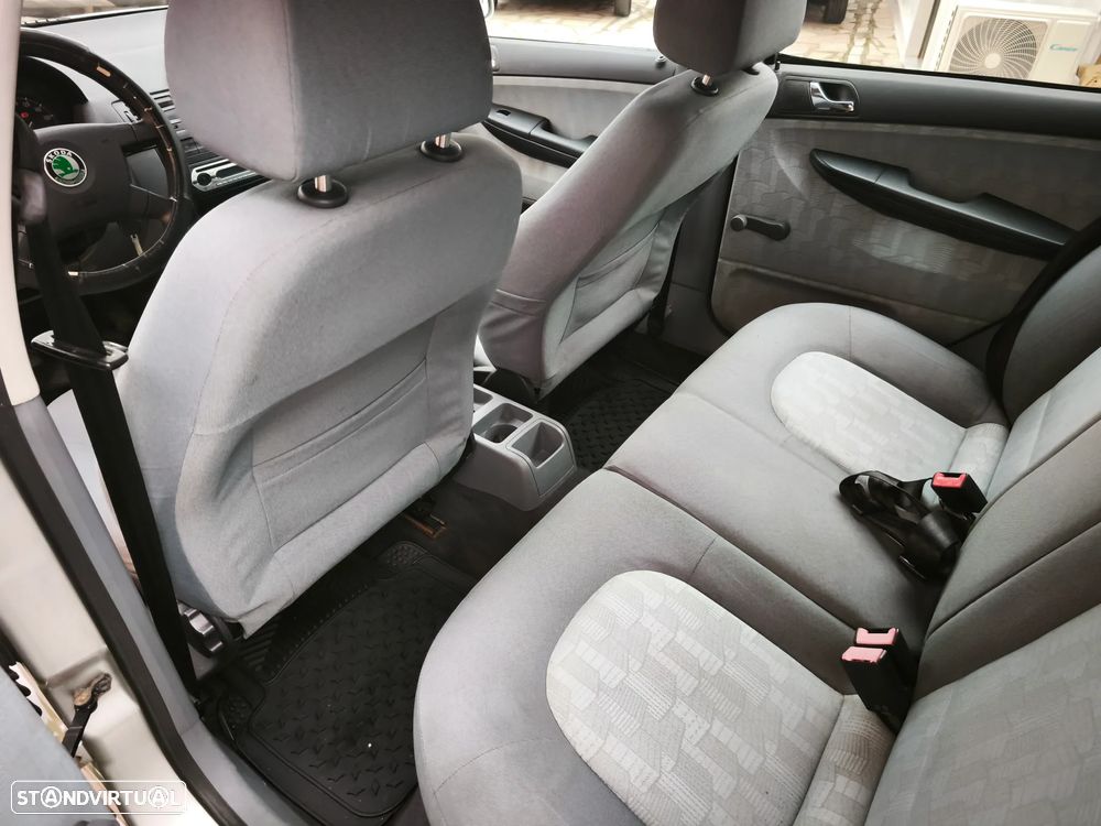 Skoda Fabia 1.4 Comfort AC - 18