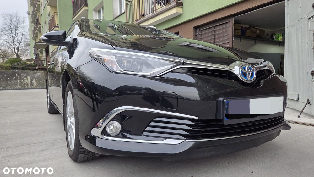 Toyota Auris Hybrid 135 Prestige - 11