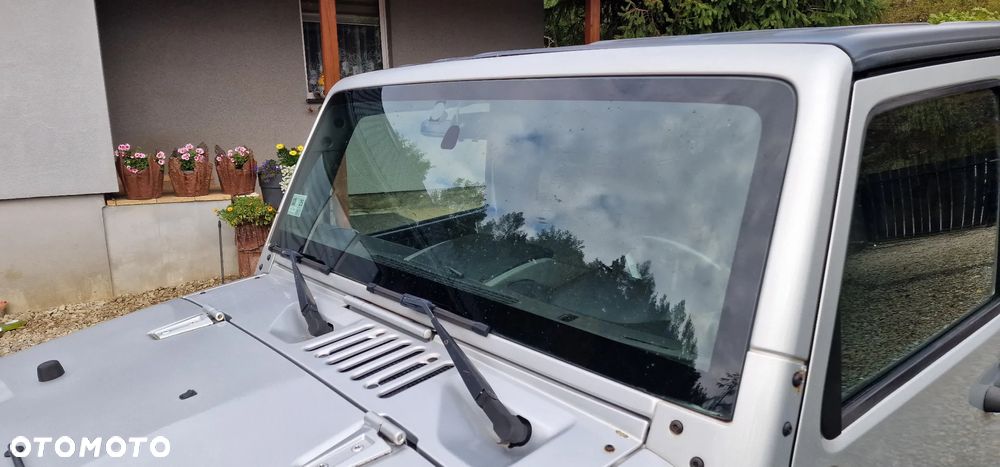 Jeep Wrangler Unlimited 3.8 Sahara - 13