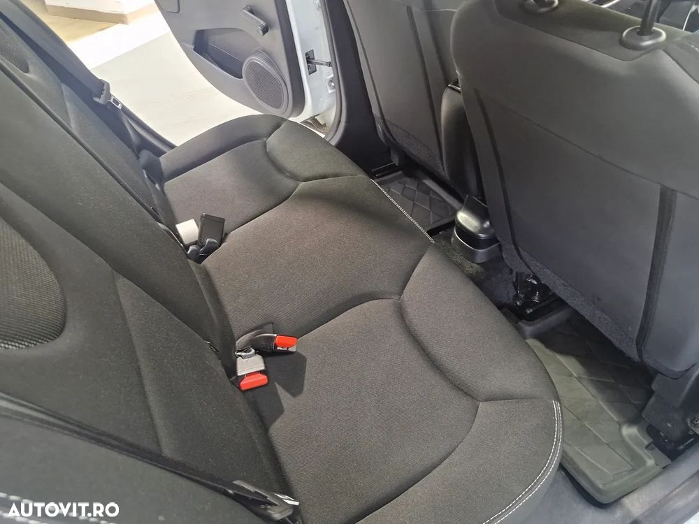 Renault Clio TCe Life Evo - 11