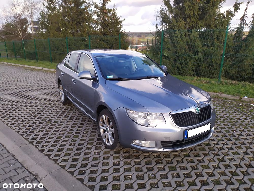 Skoda Superb 2.0 TDI Ambition DSG - 1