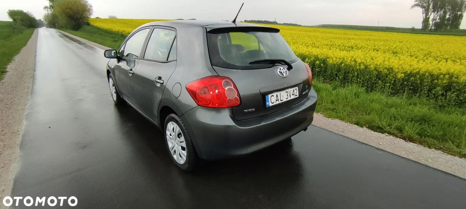 Toyota Auris 1.6 VVT-i Sol - 2