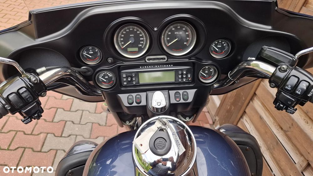 Harley-Davidson Touring Electra Glide - 10