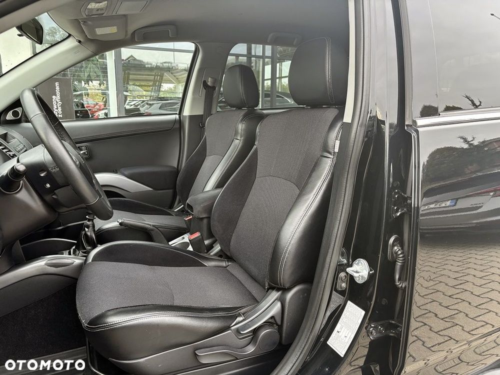 Mitsubishi Outlander 2.0 DID Intense - 20