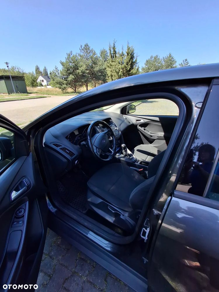 Ford Focus 1.6 Trend - 13