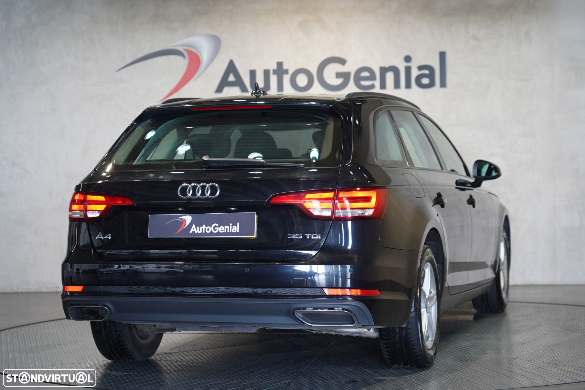 Audi A4 35 TDI S tronic - 2