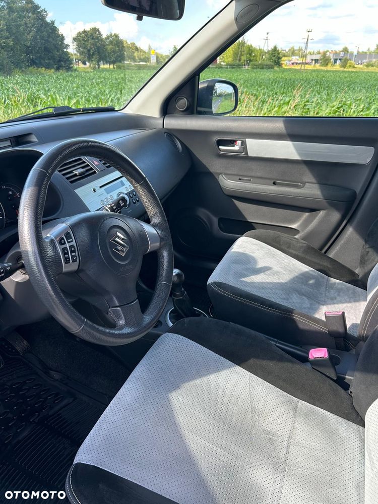 Suzuki Swift 1.3 Limited 25 - 9
