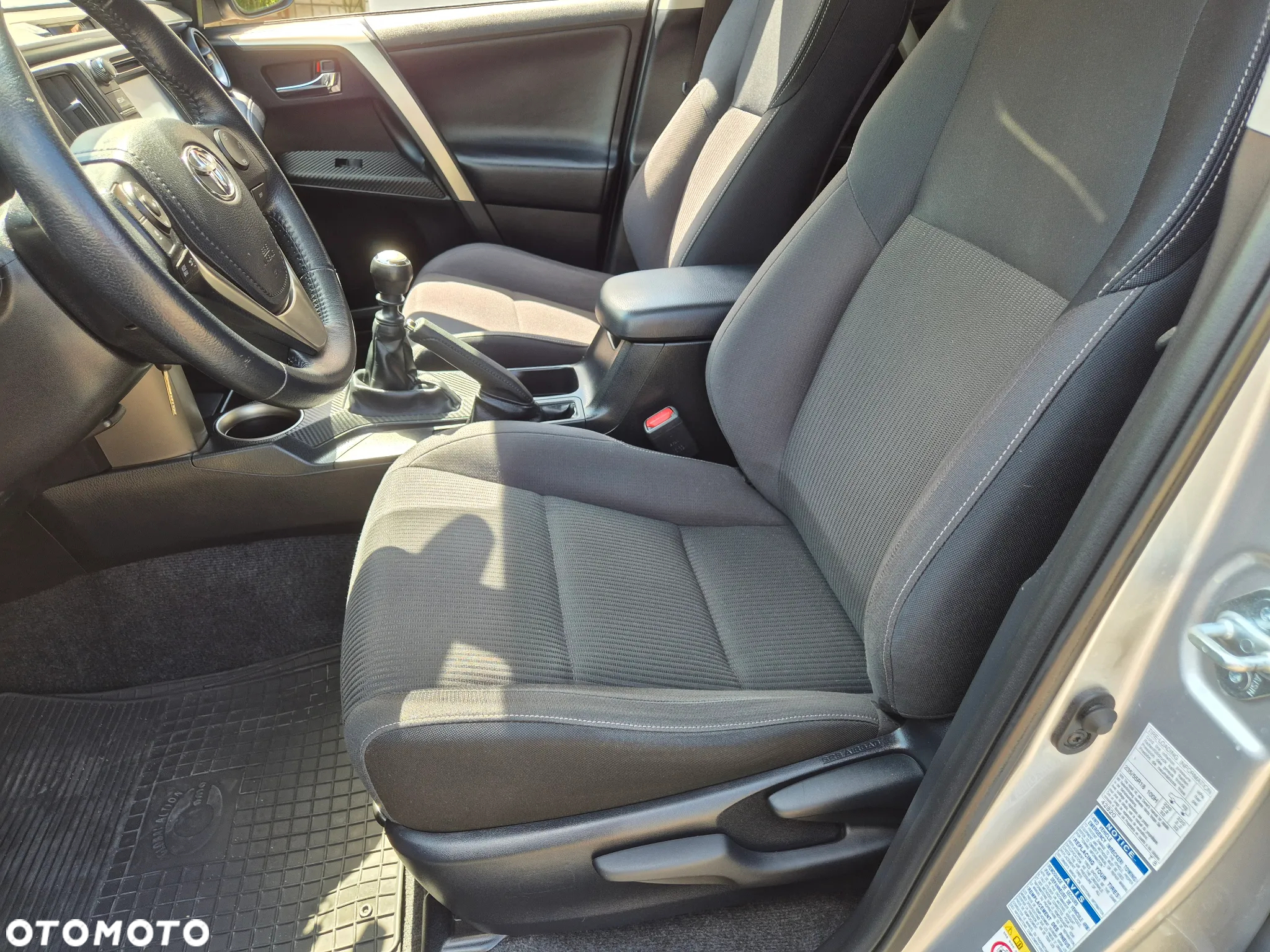 Toyota RAV4 2.0 D-4D 4x4 Comfort - 12