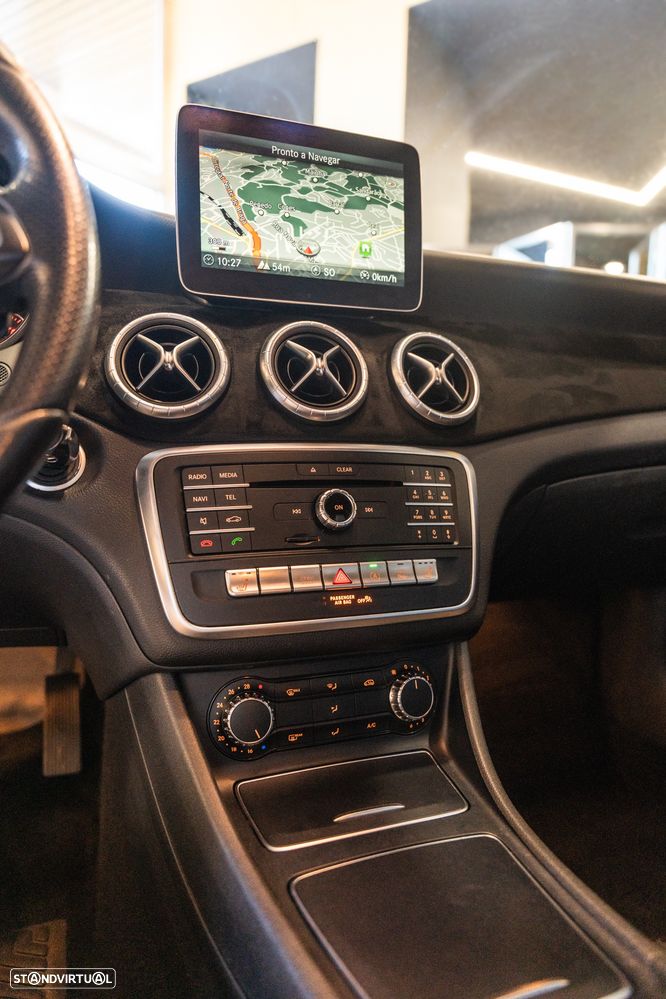 Mercedes-Benz CLA 220 d 7G-DCT Urban - 15