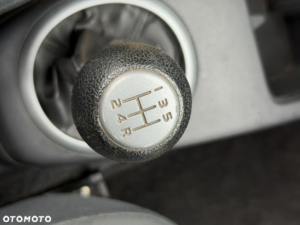 Suzuki Swift - 21
