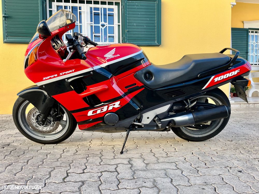 Honda CBR 1000 F - 4