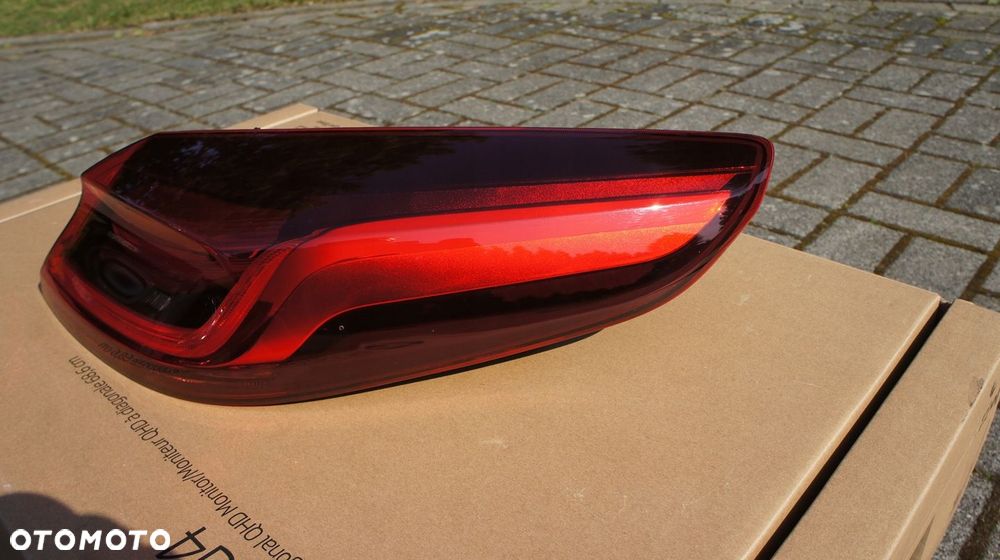 TYLNA PRAWA LAMPA KIA XCEED X CEED LED - 2