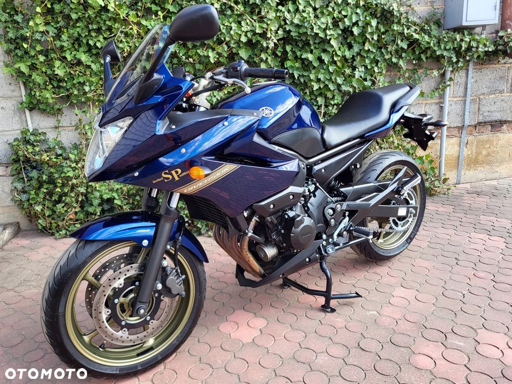 Yamaha XJ - 9