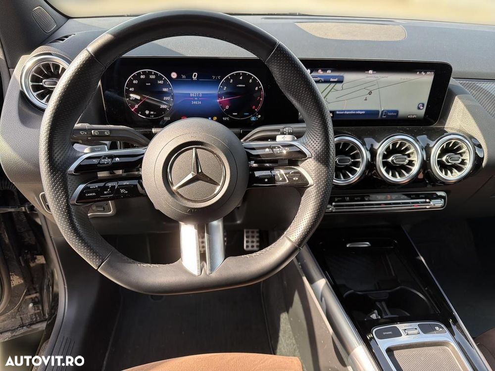 Mercedes-Benz GLA - 11